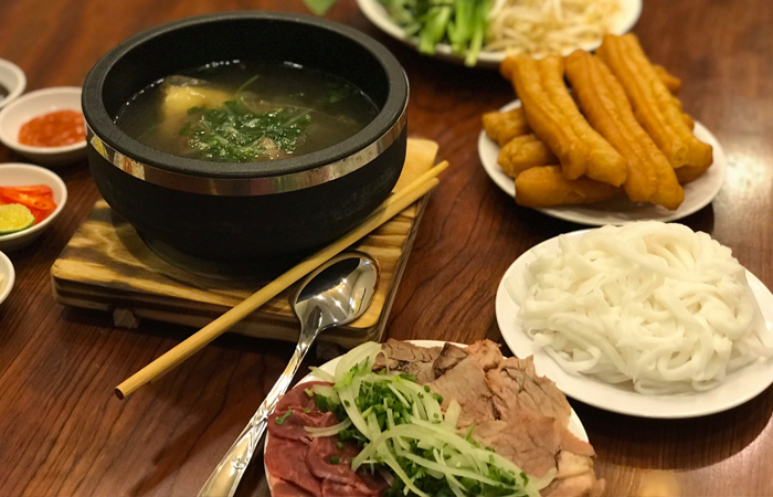 BÁNH PHỞ TƯƠI GIA TRUYỀN